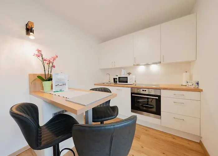 Austrian * באד גויסרן